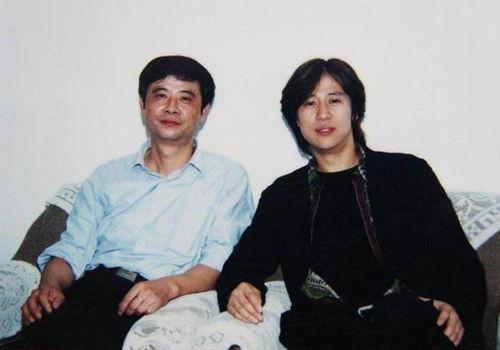 解小东的老婆照片,美丽动人，幸福满溢